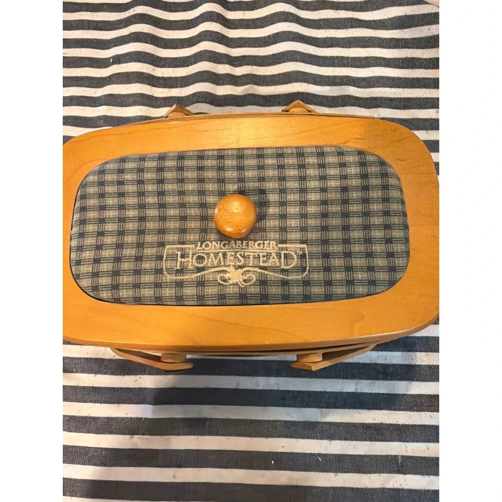 Longaberger Homestead Handwoven Basket 1997 Wood Lid Plastic Protector USA Made